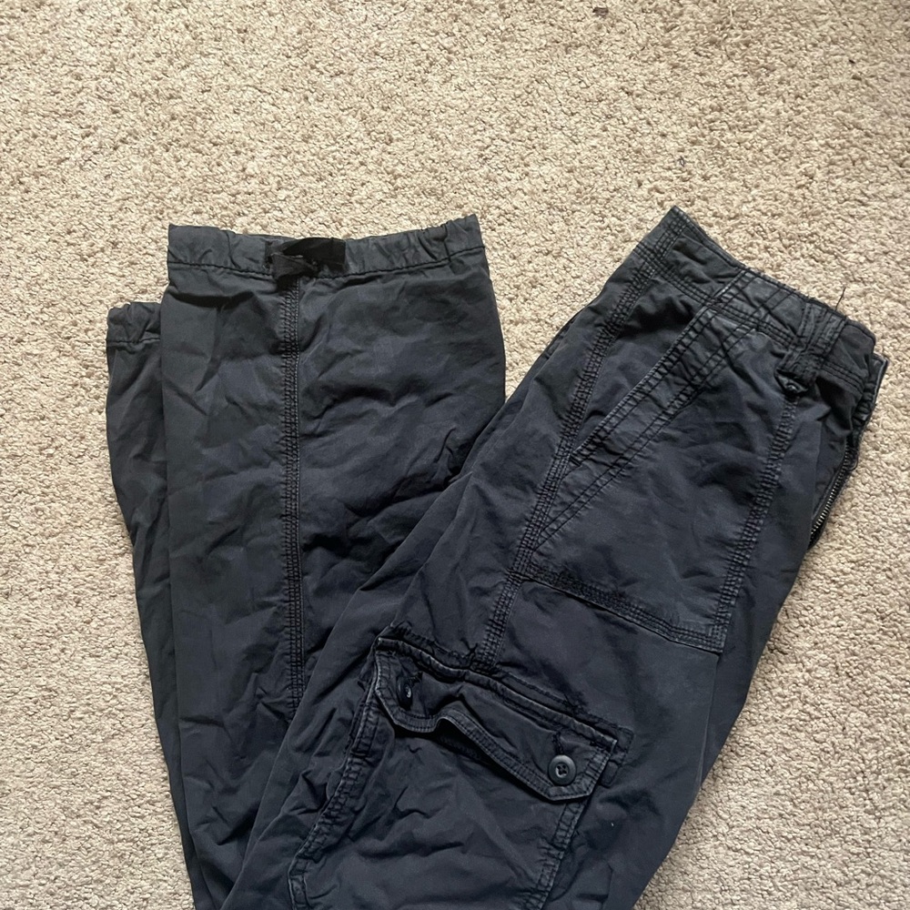 Women’s american eagle cargo pants